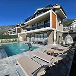 Luxury In Oeluedeniz 빌라 페티예