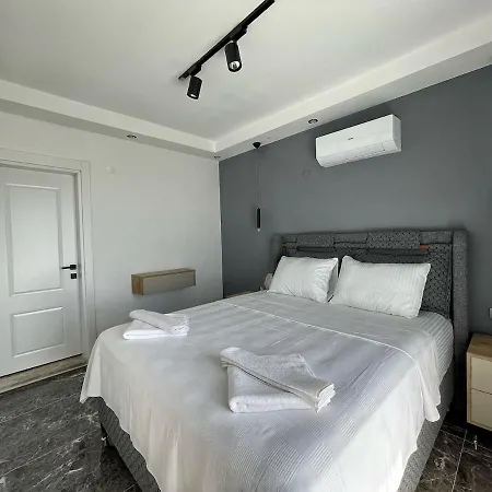 Villa Luxury In Oeluedeniz *