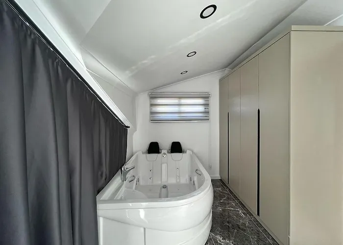 Luxury In Oeluedeniz